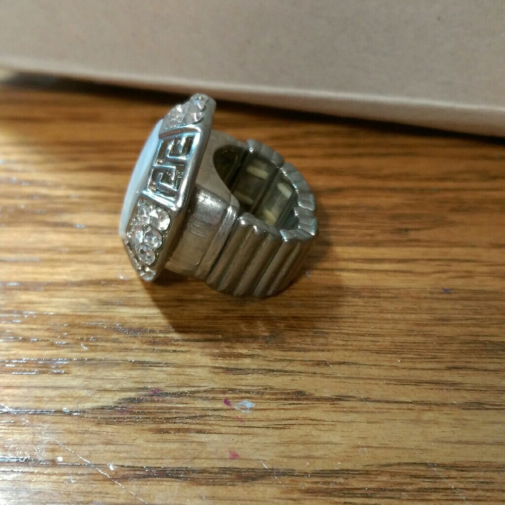 Ring - Picture 2 of 2